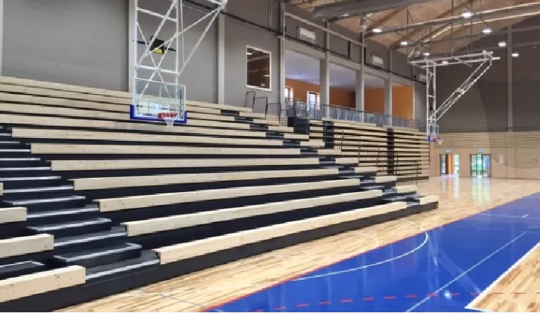 Telescopic seating with wooden bench seat